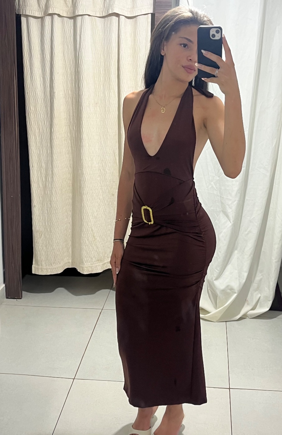 vestido na cor marrom (foto 2)