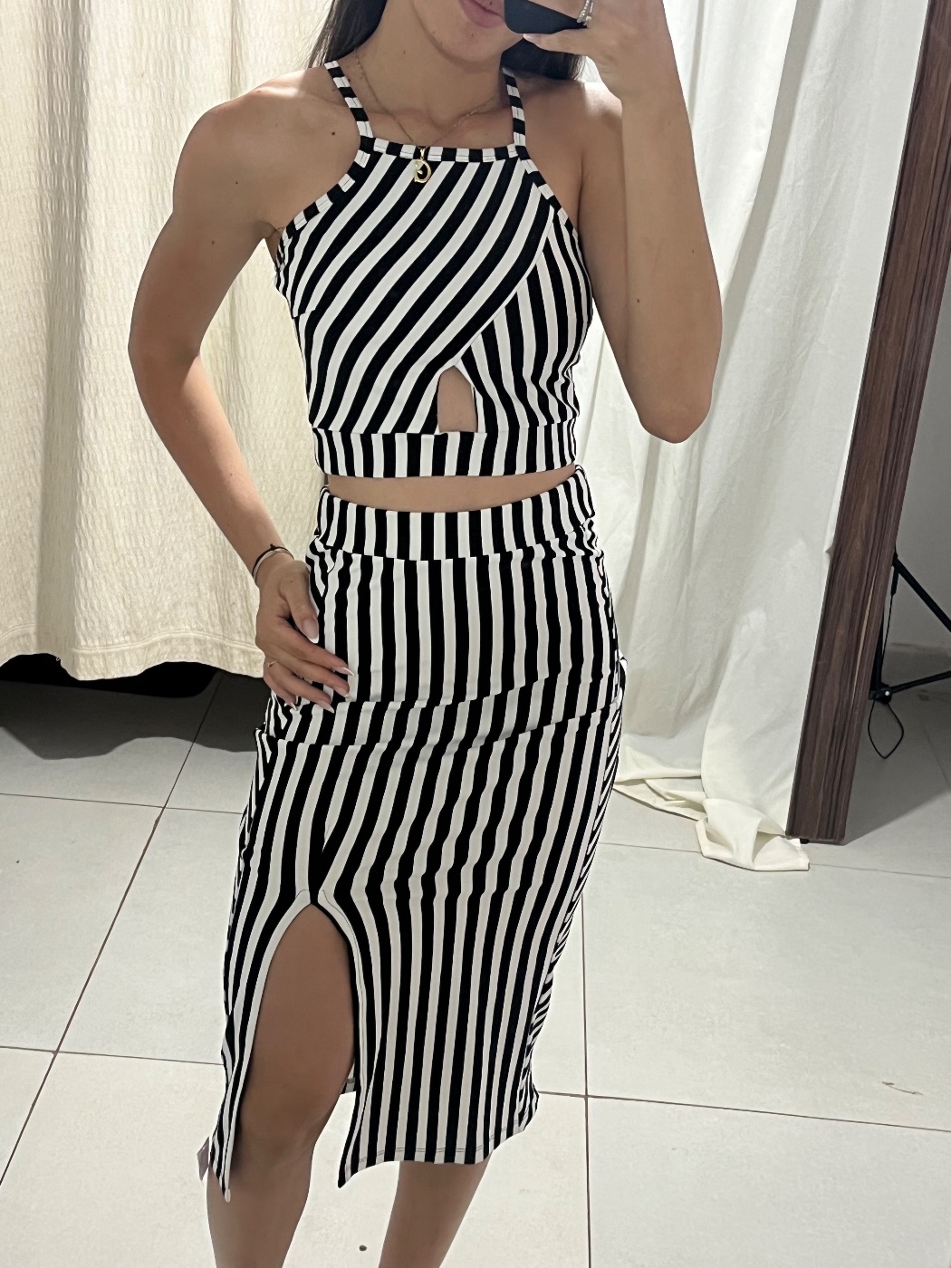 conjunto Listrado Preto e Branco na cor estampado (foto 2)