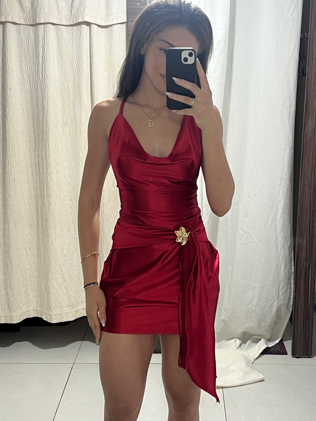 vestido na cor vermelho (foto 2)