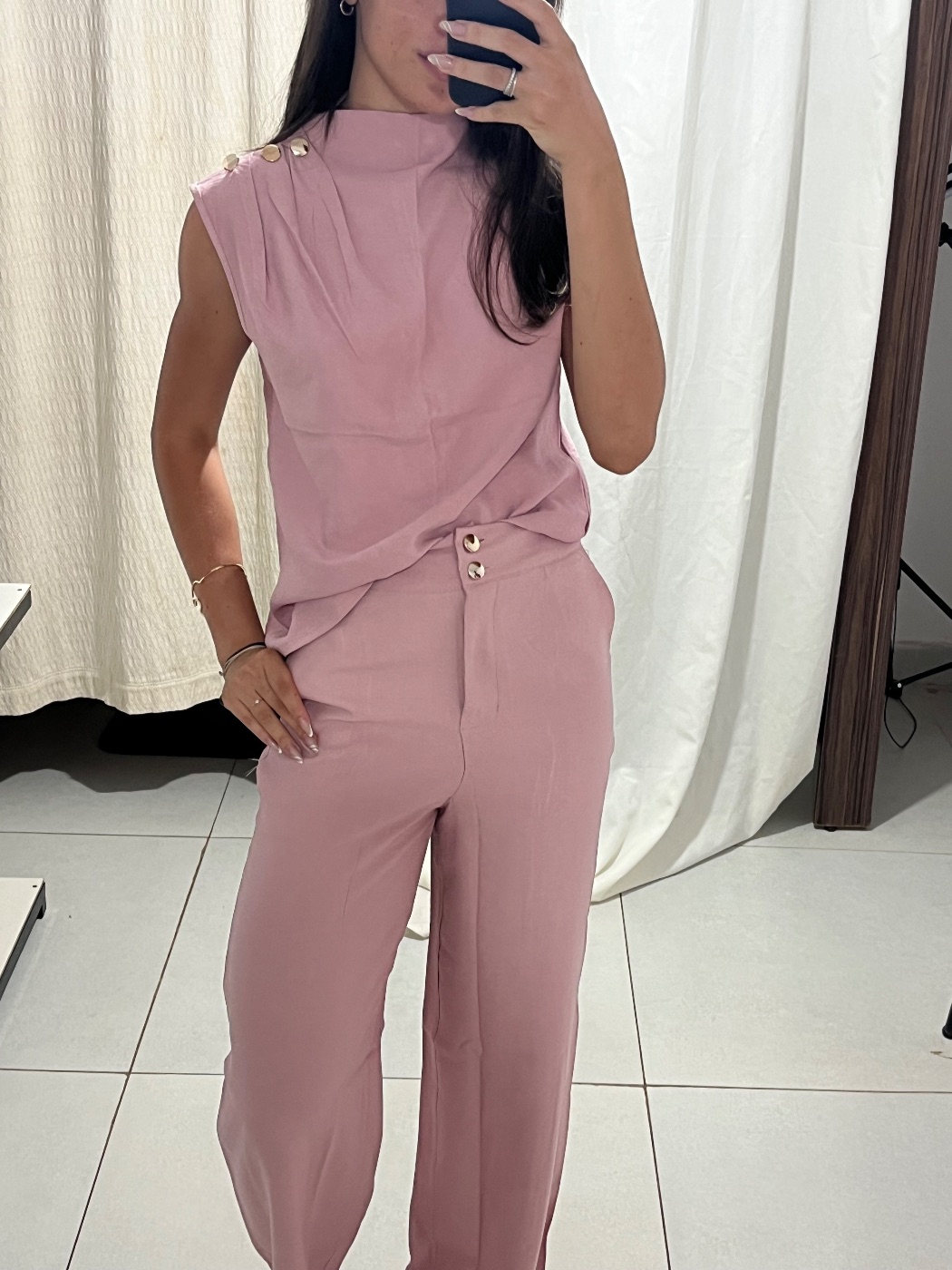 Conjunto Feminino Rosa com Blusa Gola Alta e Calça