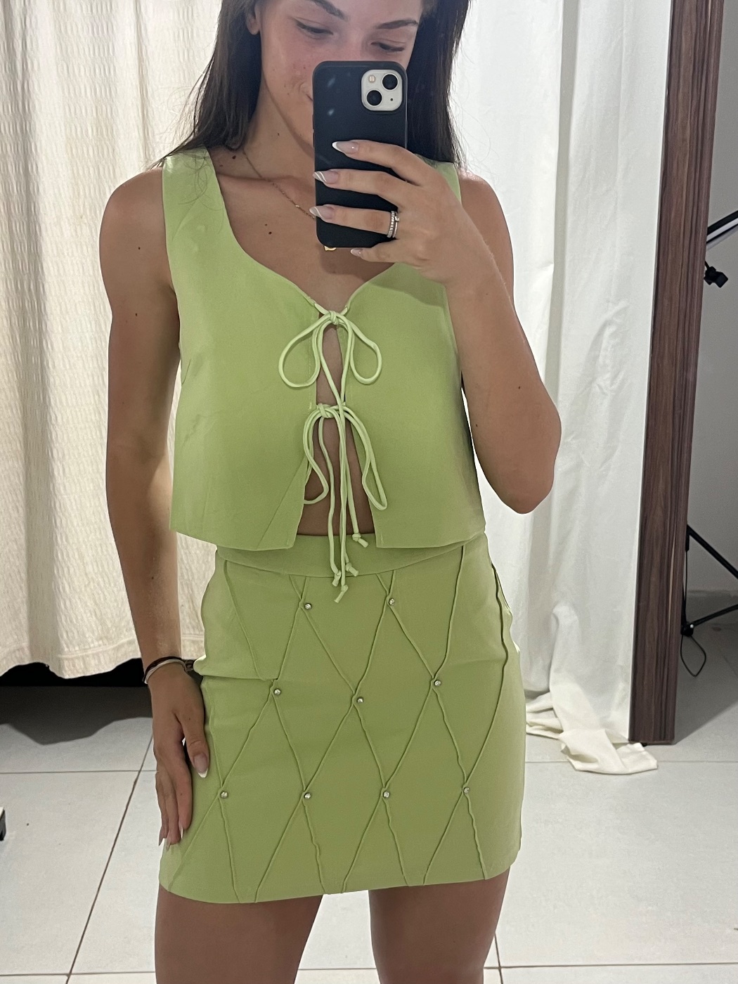 Conjunto Verde com Amarração e Saia Midi (foto 2)