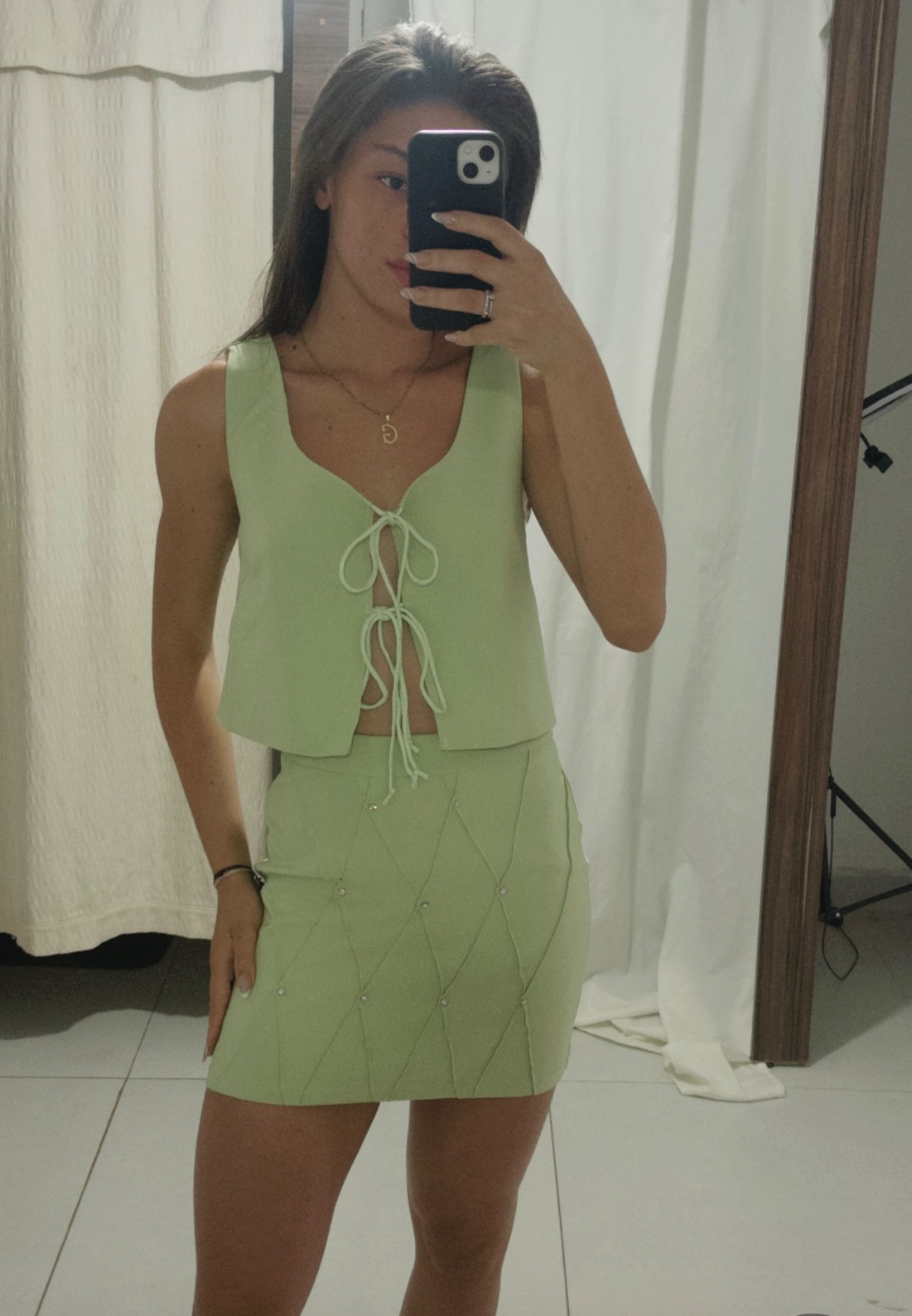 Conjunto Verde com Amarração e Saia Midi