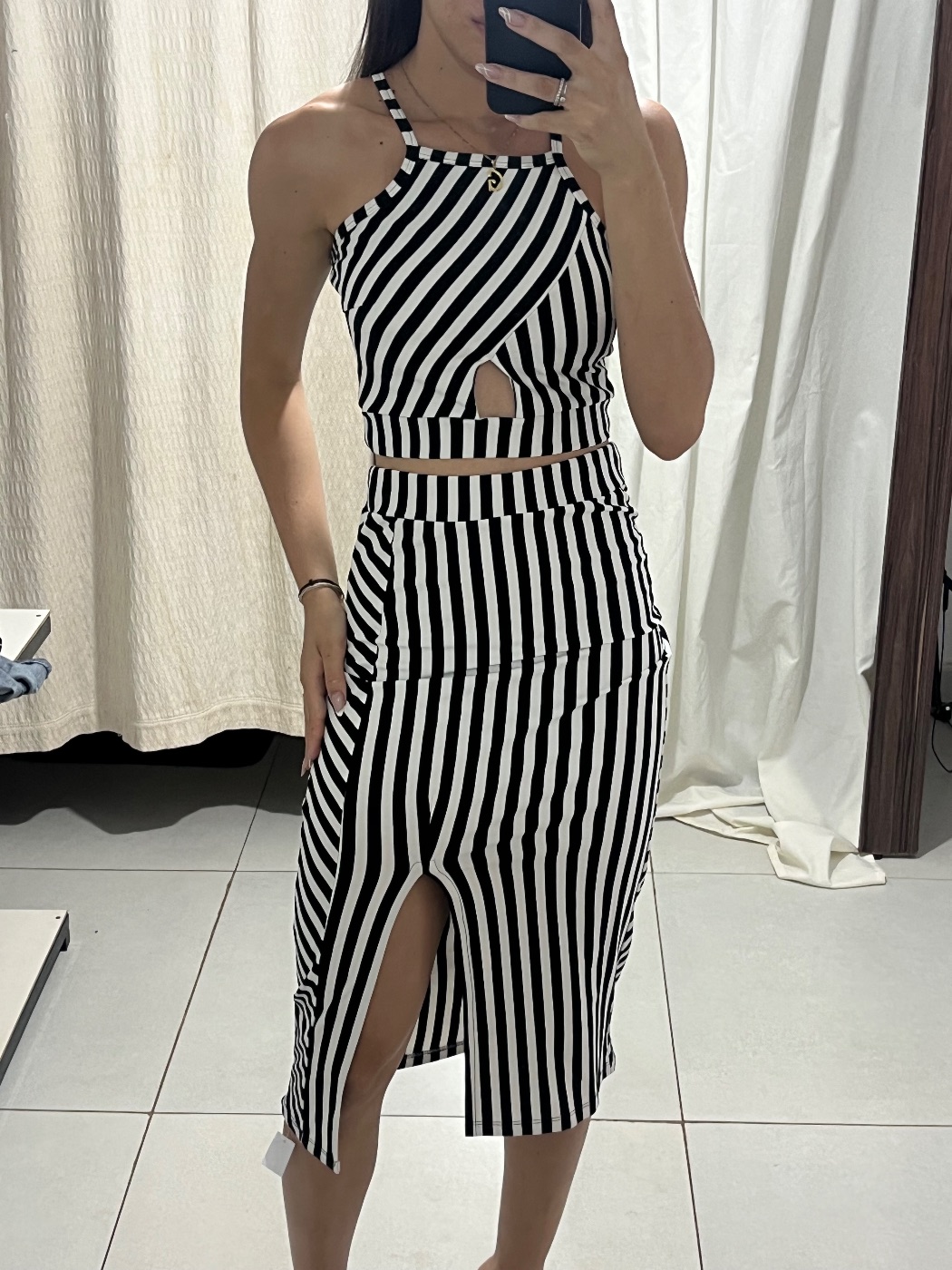 conjunto Listrado Preto e Branco na cor estampado