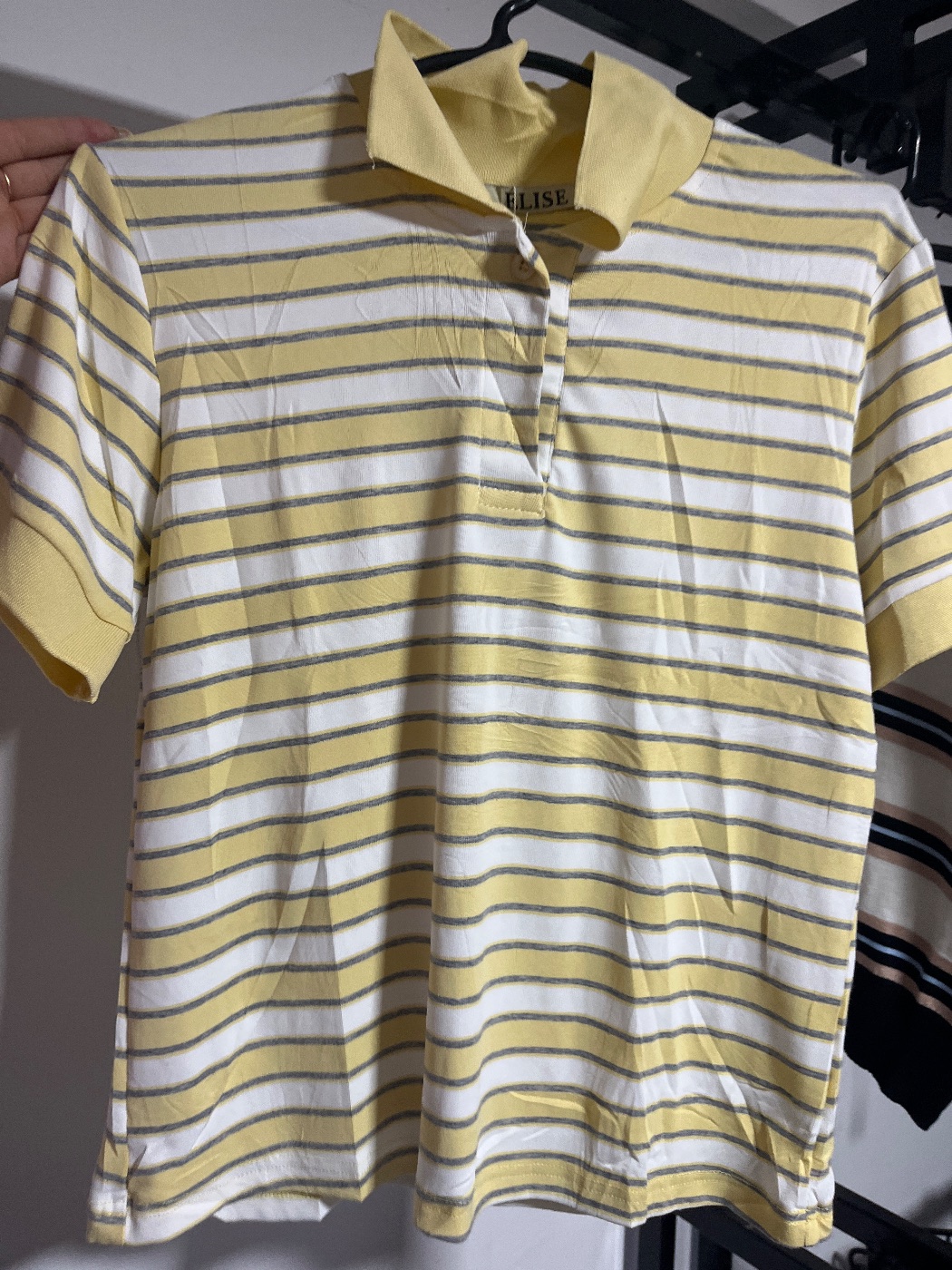 blusas na cor amarelo